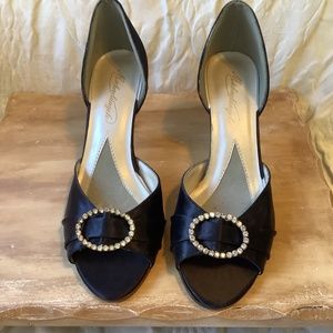 Michael Angelo black heels rhinestone NWOT